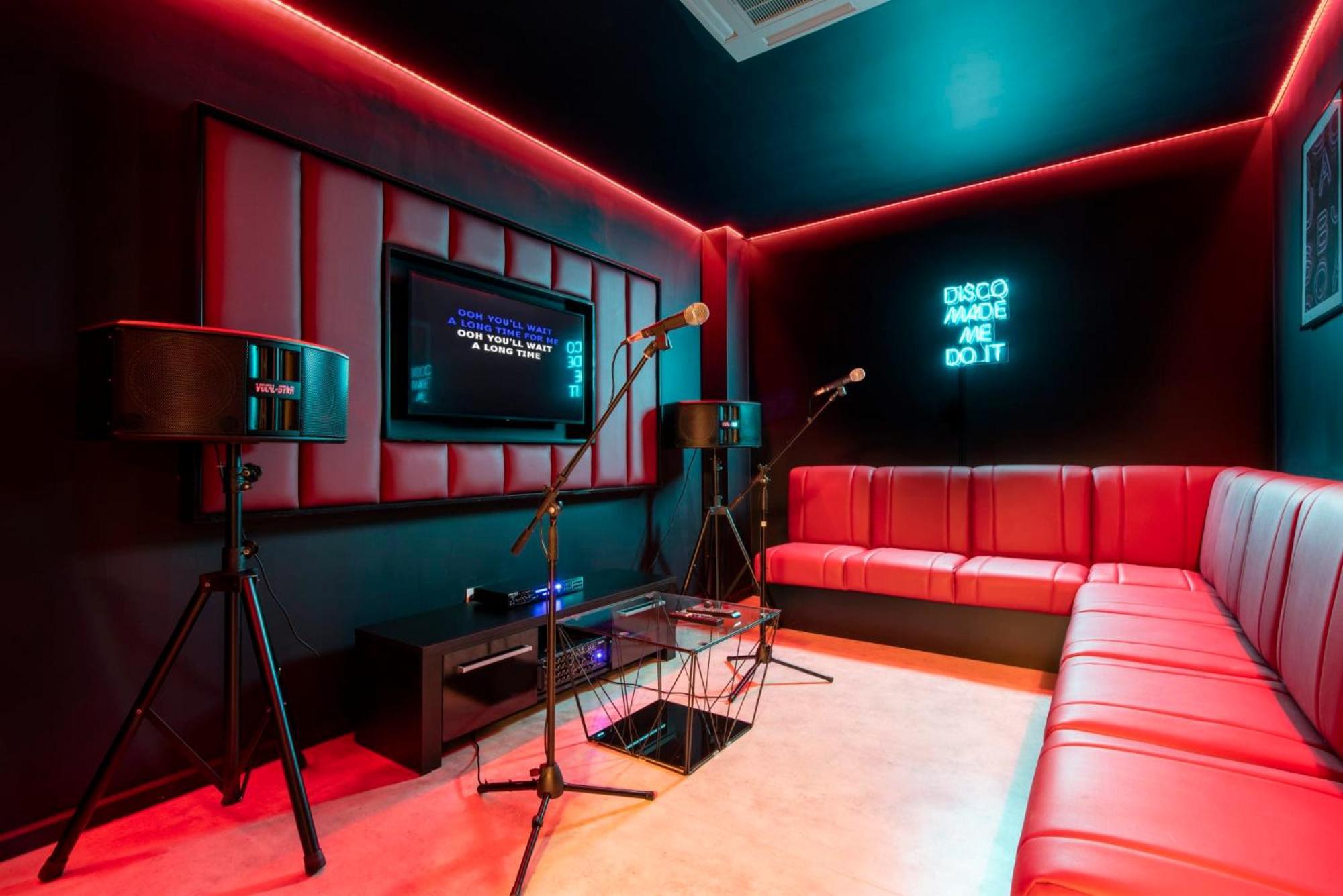 Apartment For Students Only Hollis Croft *