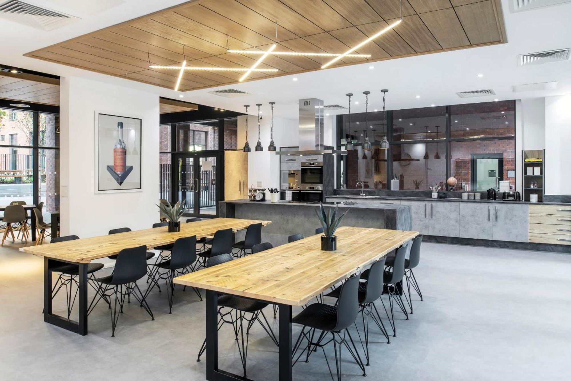 Apartment For Students Only Hollis Croft *